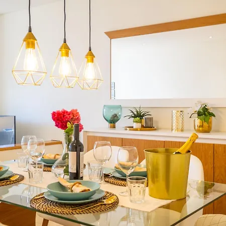 Cozy With Pool And Barbecue * 알부페이라