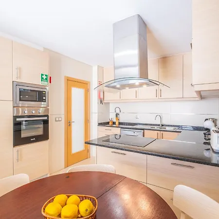 펜션 Cozy With Pool And Barbecue