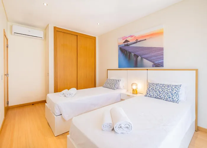 Сasa de vacaciones Cozy With Pool And Barbecue *