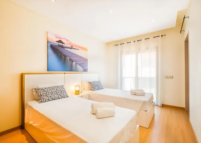 Сasa de vacaciones Cozy With Pool And Barbecue *