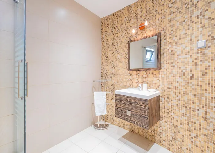 Сasa de vacaciones Cozy With Pool And Barbecue Albufeira