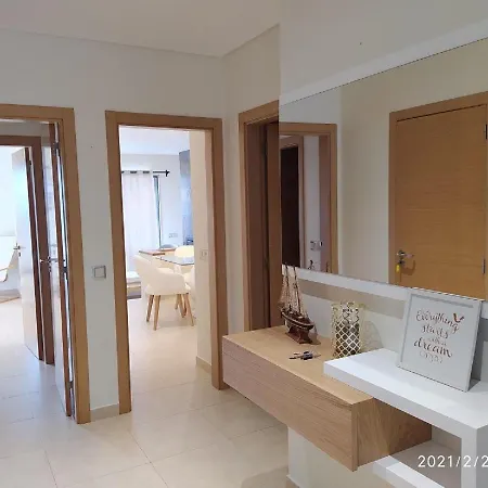 Cozy With Pool And Barbecue 別荘