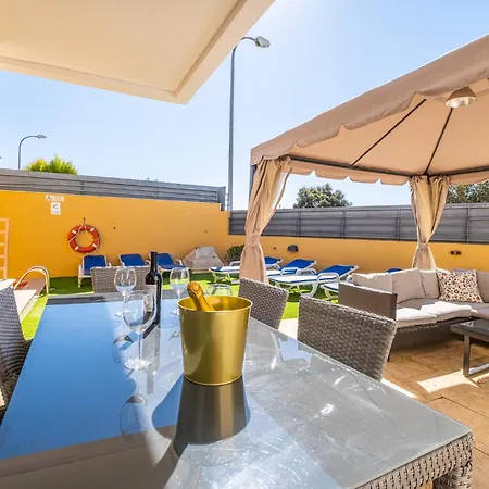 Сasa de vacaciones Cozy With Pool And Barbecue Albufeira