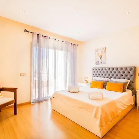 Сasa de vacaciones Cozy With Pool And Barbecue Albufeira