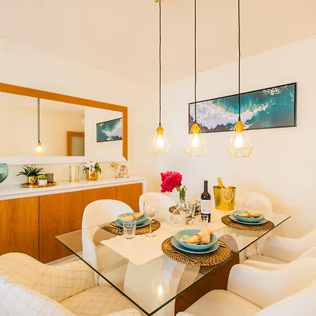 Cozy With Pool And Barbecue Сasa de vacaciones Albufeira