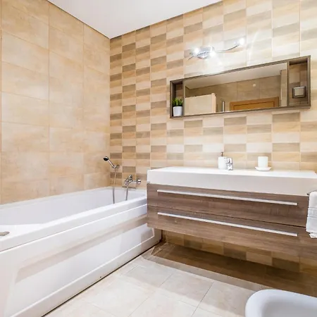 Cozy With Pool And Barbecue Semesterbostad *